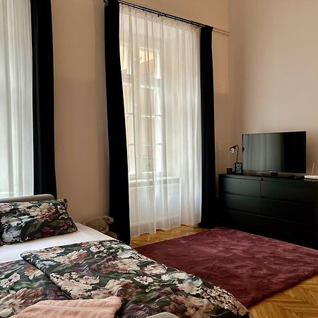 Jasmine'S Residence Budapest Extérieur photo